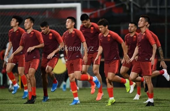 国足首发阵容案例分析：策略、挑战与成效